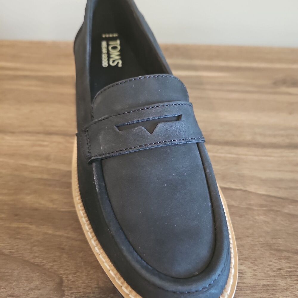 TOMS Wear Good Black Platform Leather Penny Loafers Womans Size 6.5 Like New - Picture 11 of 14